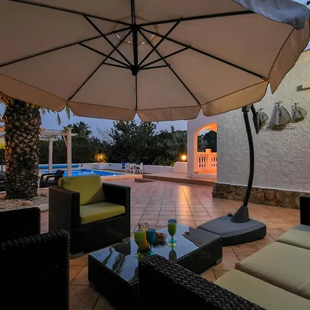 Beautiful Near The Sea And Golf Course